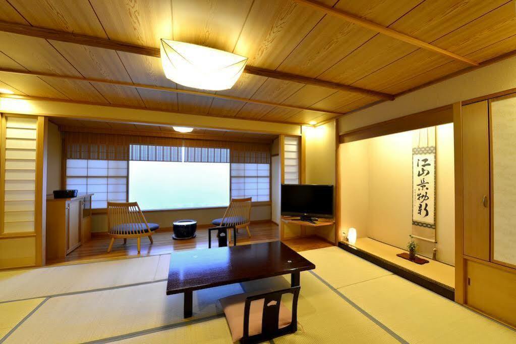 Ryokan Ayu No Sato Hitoyoshi Exterior photo